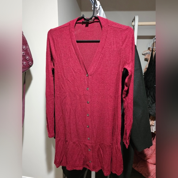 #17 Lulus Red Long Cardigan - Picture 1 of 2